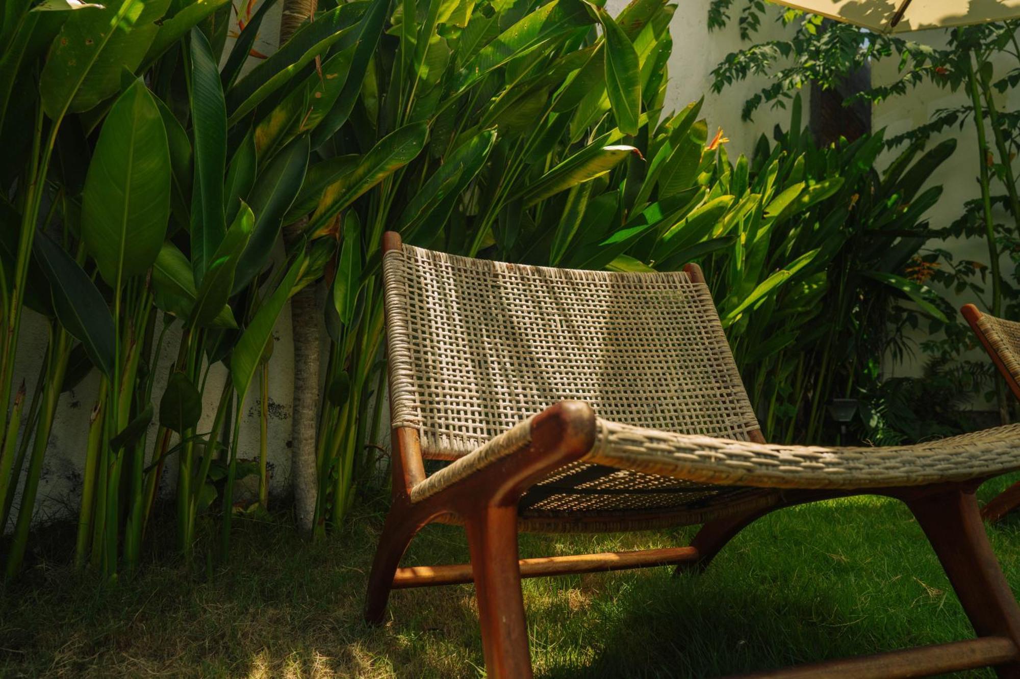 ホテル The Confidential Mandalika Kuta  エクステリア 写真